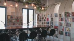 Nowoczesna biblioteka i strefa nauki w Samochodówce